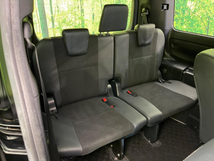 2018 Toyota Noah DBA-ZRR80W (UW-69f6bd22a0679)[26]