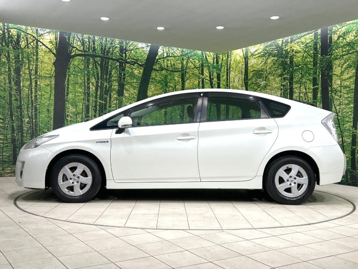 2010 Toyota Prius DAA-ZVW30 (UW-69f6bd2d72bd1)[22]