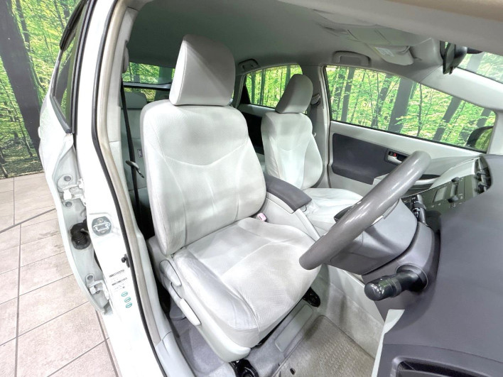 2010 Toyota Prius DAA-ZVW30 (UW-69f6bd2d72bd1)[4]