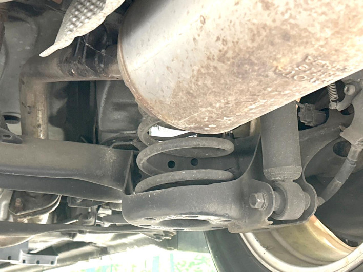 2010 Toyota Prius DAA-ZVW30 (UW-69f6bd2d72bd1)[28]