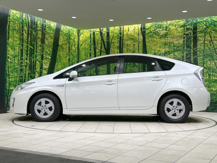 2011 Toyota Prius DAA-ZVW30 (UW-69f6bd2dbf427)[12]