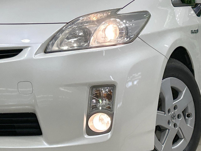 2011 Toyota Prius DAA-ZVW30 (UW-69f6bd2dbf427)[17]