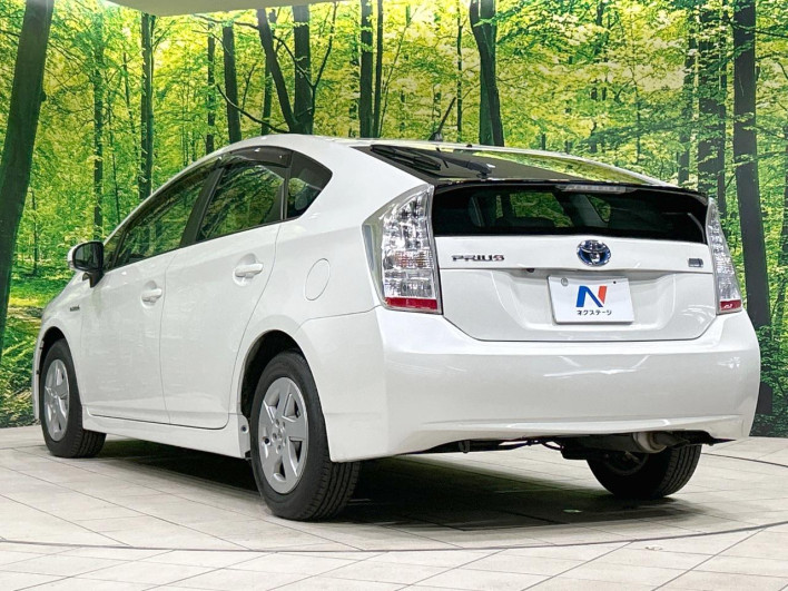 2011 Toyota Prius DAA-ZVW30 (UW-69f6bd2dbf427)[11]