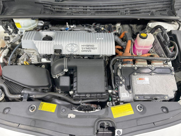 2011 Toyota Prius DAA-ZVW30 (UW-69f6bd2dbf427)[4]