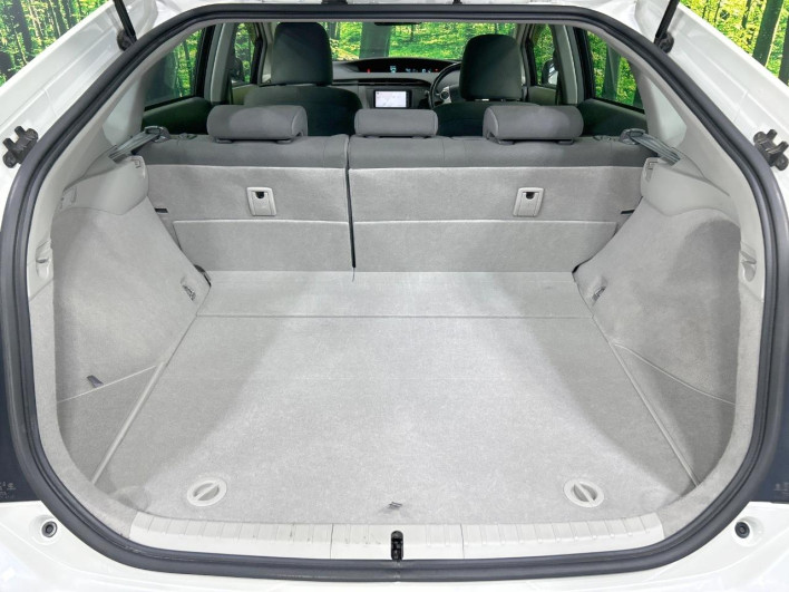2011 Toyota Prius DAA-ZVW30 (UW-69f6bd2dbf427)[28]