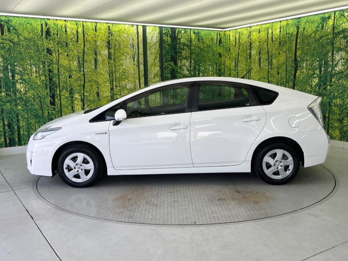 2011 Toyota Prius DAA-ZVW30 (UW-69f6bd2eab763)[11]