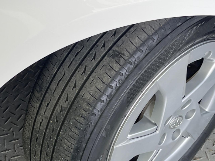 2011 Toyota Prius DAA-ZVW30 (UW-69f6bd2eab763)[16]