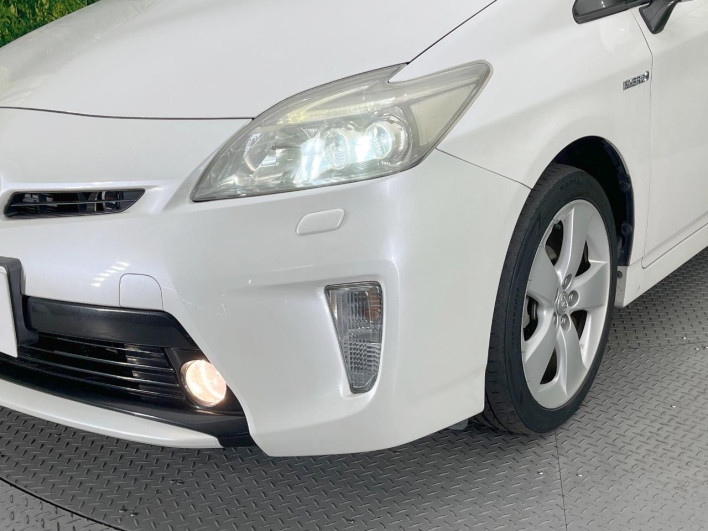 2013 Toyota Prius DAA-ZVW30 (UW-69f6bd2faf822)[6]