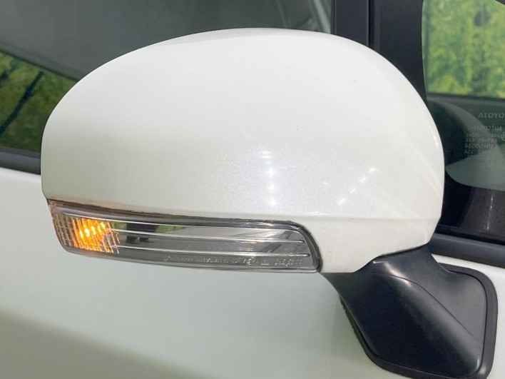 2013 Toyota Prius DAA-ZVW30 (UW-69f6bd2faf822)[5]