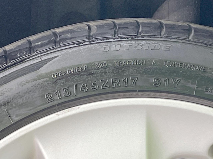 2013 Toyota Prius DAA-ZVW30 (UW-69f6bd2faf822)[11]