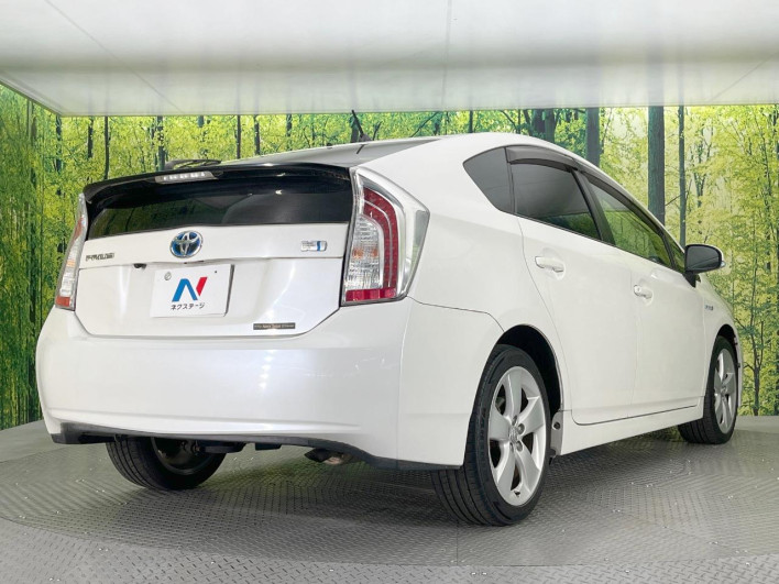 2013 Toyota Prius DAA-ZVW30 (UW-69f6bd2faf822)[16]
