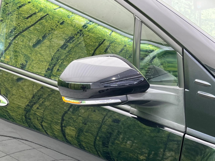 2021 Toyota Prius 6AA-ZVW51 (UW-69f6bd379c593)[12]