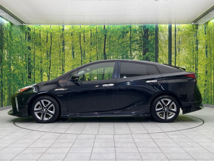 2021 Toyota Prius 6AA-ZVW51 (UW-69f6bd379c593)[16]