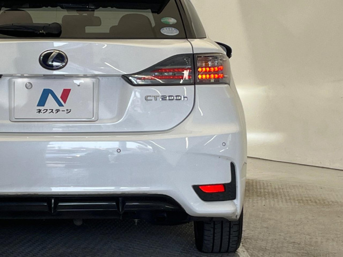 2015 Lexus CT DAA-ZWA10 (UW-69f6bd3956460)[18]