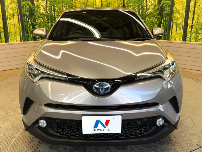 2017 Toyota C-HR DAA-ZYX10 (UW-69f6bd499d1b2)[5]