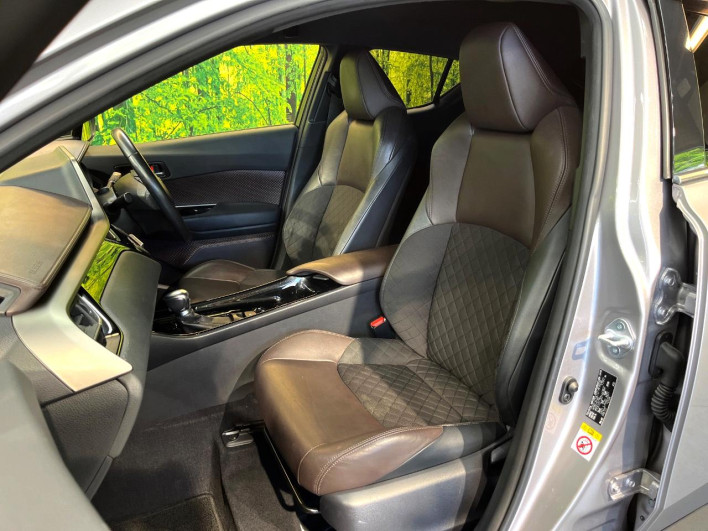 2017 Toyota C-HR DAA-ZYX10 (UW-69f6bd499d1b2)[25]