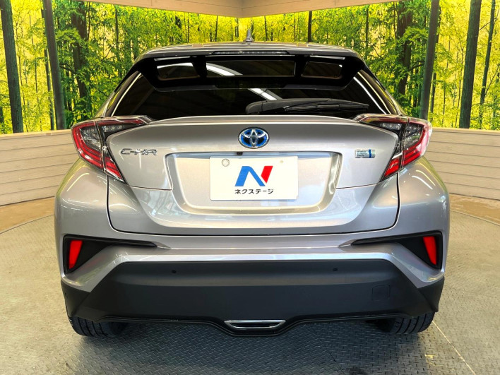 2017 Toyota C-HR DAA-ZYX10 (UW-69f6bd499d1b2)[10]