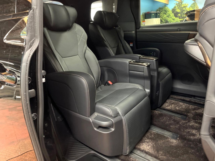 2023 Toyota Vellfire Hybrid 6AA-AAHH40W (UW-69f80cd04f305)[14]
