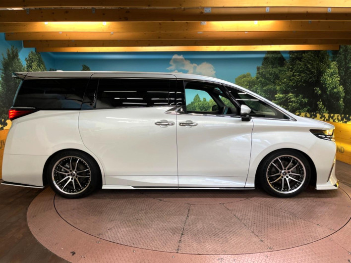 2024 Toyota Alphard Hybrid 6AA-AAHH40W (UW-69f80cd27b3c8)[26]