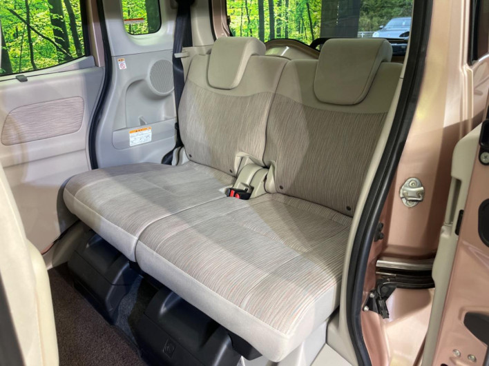 2014 Mitsubishi eK Space DBA-B11A (UW-69f80cec4fa9d)[16]