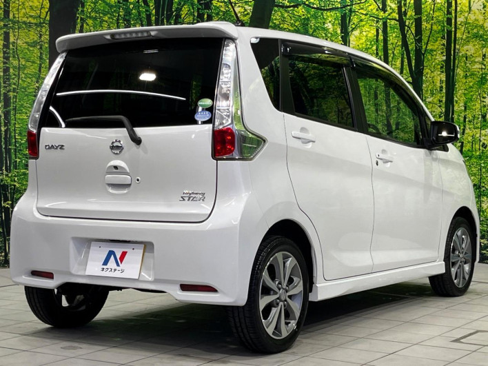 2014 Nissan Days DBA-B21W (UW-69f80cf1723f6)[28]