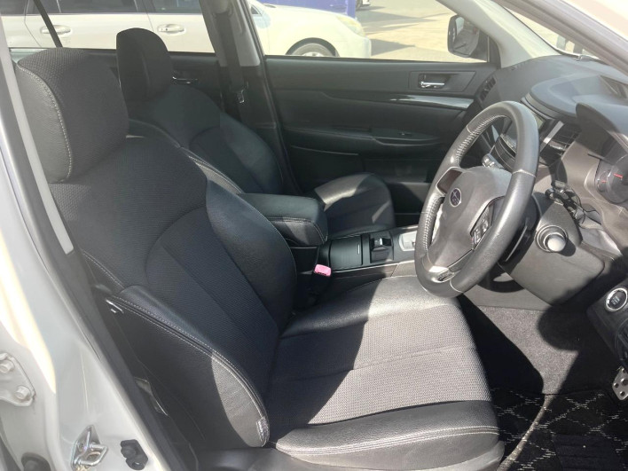 2013 Subaru Legacy B4 DBA-BMM (UW-69f80cffbb525)[4]