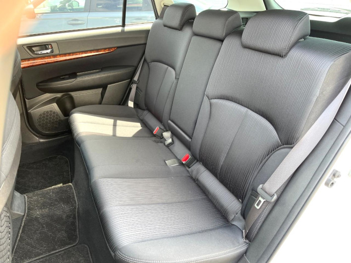 2010 Subaru Legacy Touring Wagon DBA-BR9 (UW-69f80d00cdc76)[29]