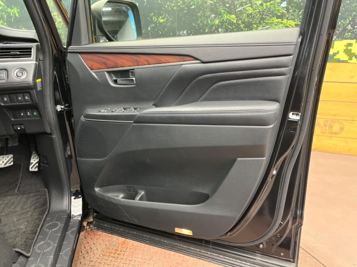 2024 Mitsubishi Delica D:5 3DA-CV1W (UW-69f80d03c2155)[25]