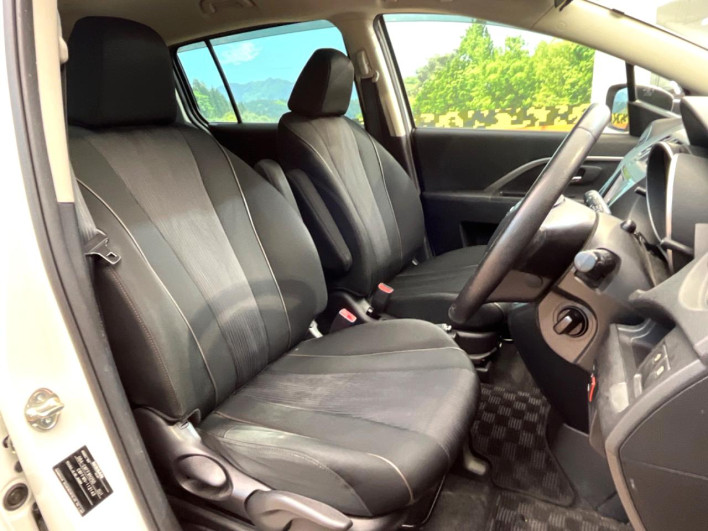 2017 Nissan La Festa DBA-CWFFWN (UW-69f80d044ea42)[27]