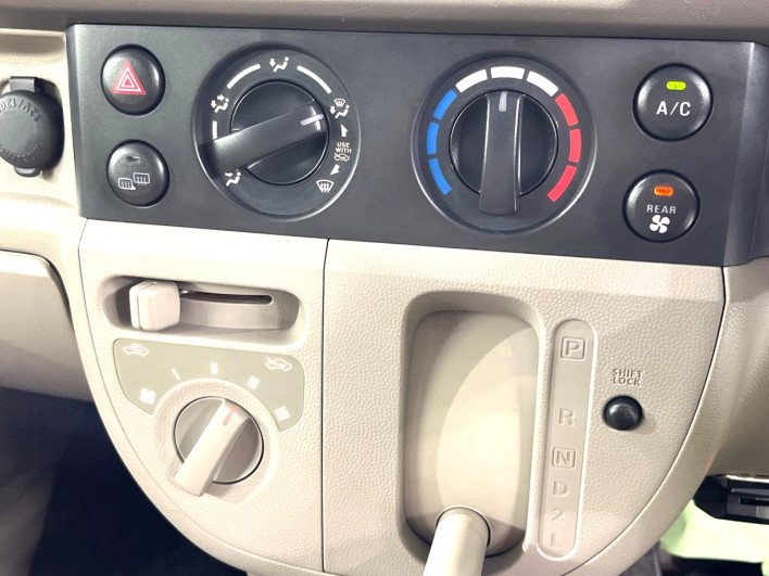 2013 Suzuki Every Wayout EBD-DA64V (UW-69f80d05a040a)[26]