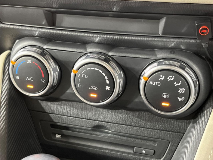 2015 Mazda Demio LDA-DJ5AS (UW-69f80d0708d3c)[19]