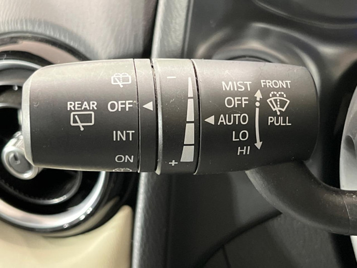 2015 Mazda Demio LDA-DJ5AS (UW-69f80d0708d3c)[25]