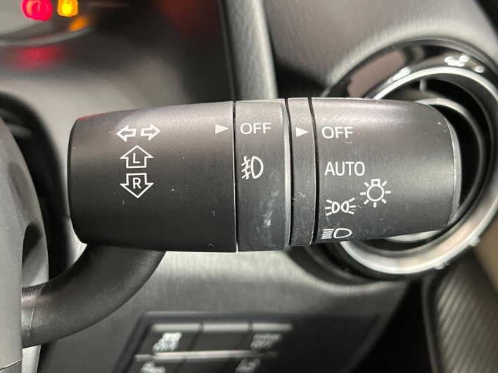 2015 Mazda Demio LDA-DJ5AS (UW-69f80d0708d3c)[26]