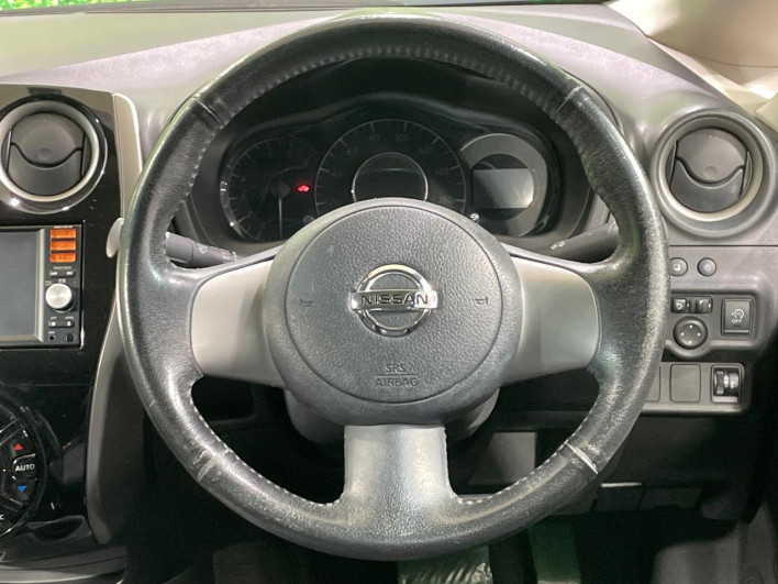 2013 Nissan Note DBA-E12 (UW-69f80d0bac3c9)[20]