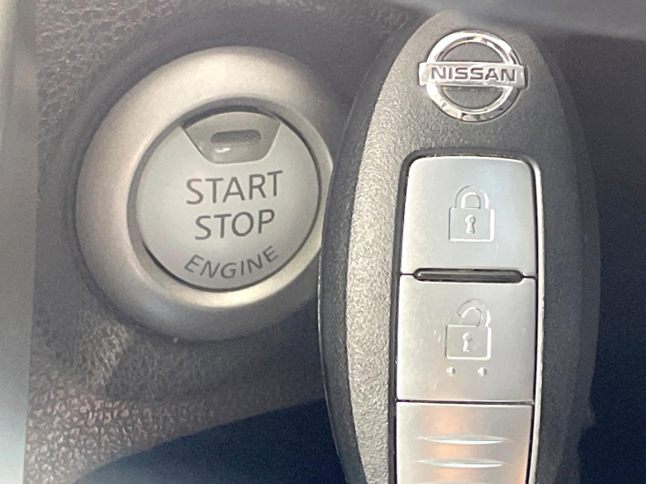 2014 Nissan Note DBA-E12 (UW-69f80d0bc1c01)[16]