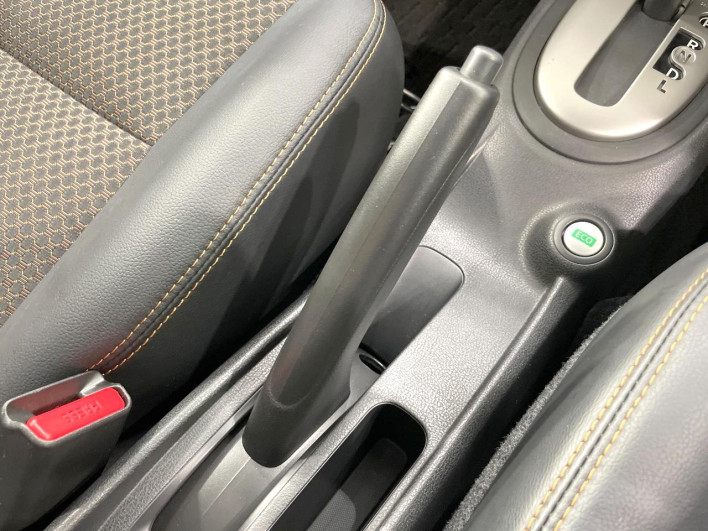 2014 Nissan Note DBA-E12 (UW-69f80d0bc1c01)[17]