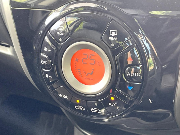 2014 Nissan Note DBA-E12 (UW-69f80d0bc1c01)[22]