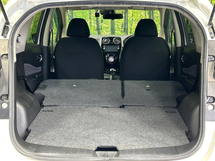 2016 Nissan Note DBA-E12 (UW-69f80d0c50dcb)[23]