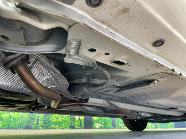 2017 Nissan Note DBA-E12 (UW-69f80d0d0ff2c)[25]