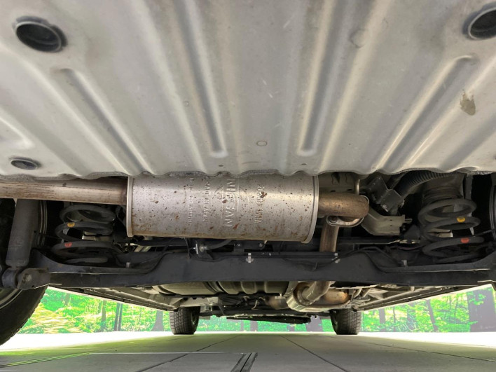 2016 Nissan Serena DAA-GFC27 (UW-69f80d1ba3ffc)[16]