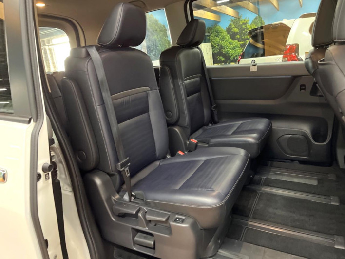 2023 Nissan Serena 6AA-GFC28 (UW-69f80d1e9721b)[14]
