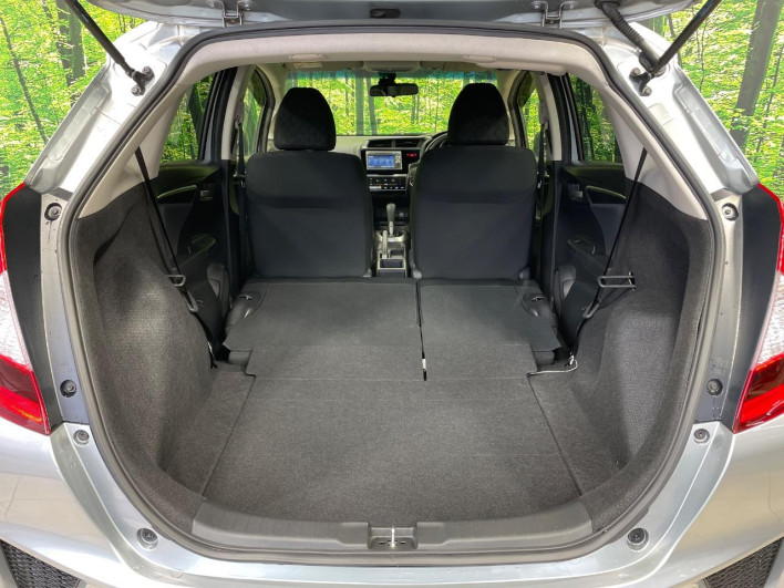 2015 Honda Fit DBA-GK3 (UW-69f80d22e415f)[20]