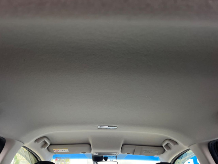 2013 Honda Fit Hybrid DAA-GP5 (UW-69f80d2405e79)[26]