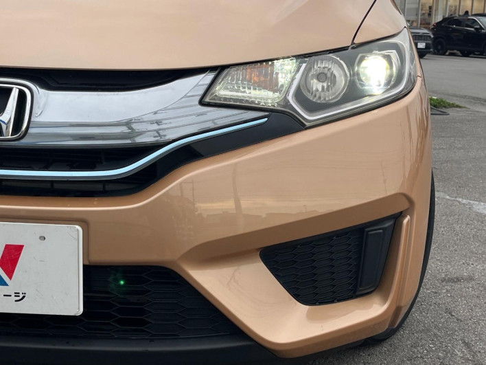 2013 Honda Fit Hybrid DAA-GP5 (UW-69f80d2405e79)[5]