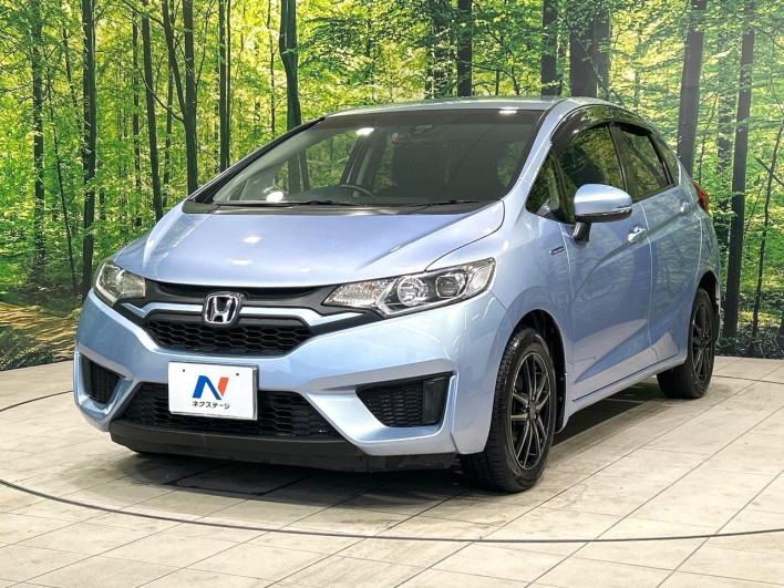 2015 Honda Fit Hybrid DAA-GP5 (UW-69f80d245069b)[4]