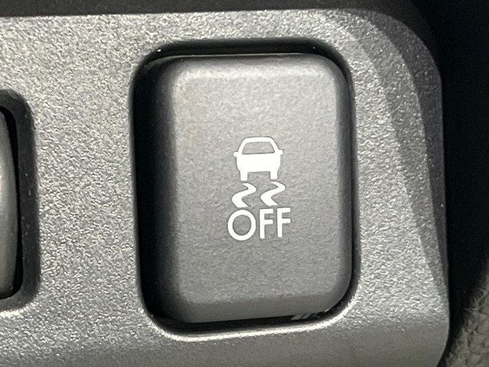 2013 Subaru XV DBA-GP7 (UW-69f80d24e3b5b)[18]