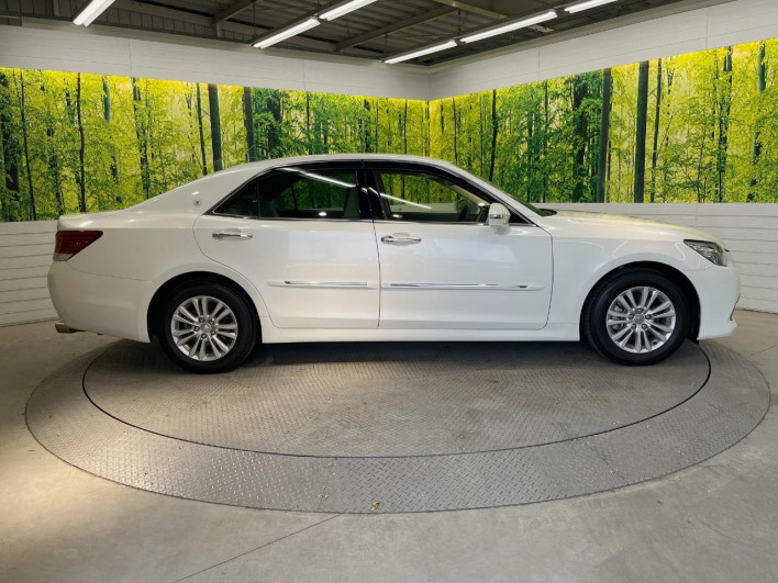 2014 Toyota Crown DBA-GRS210 (UW-69f80d274ec5a)[19]