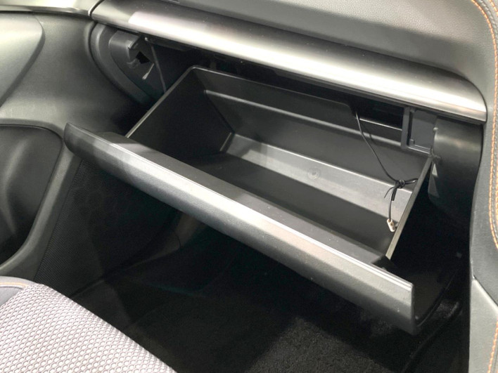 2017 Subaru XV DBA-GT7 (UW-69f80d2ab5f61)[13]