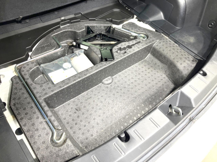 2017 Subaru XV DBA-GT7 (UW-69f80d2ab5f61)[9]