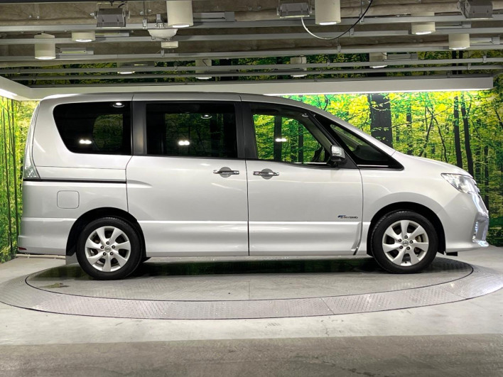 2013 Nissan Serena DAA-HFC26 (UW-69f80d3233220)[8]